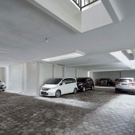 D'Paragon Kijang Utara Alastuwo Exteriör bild